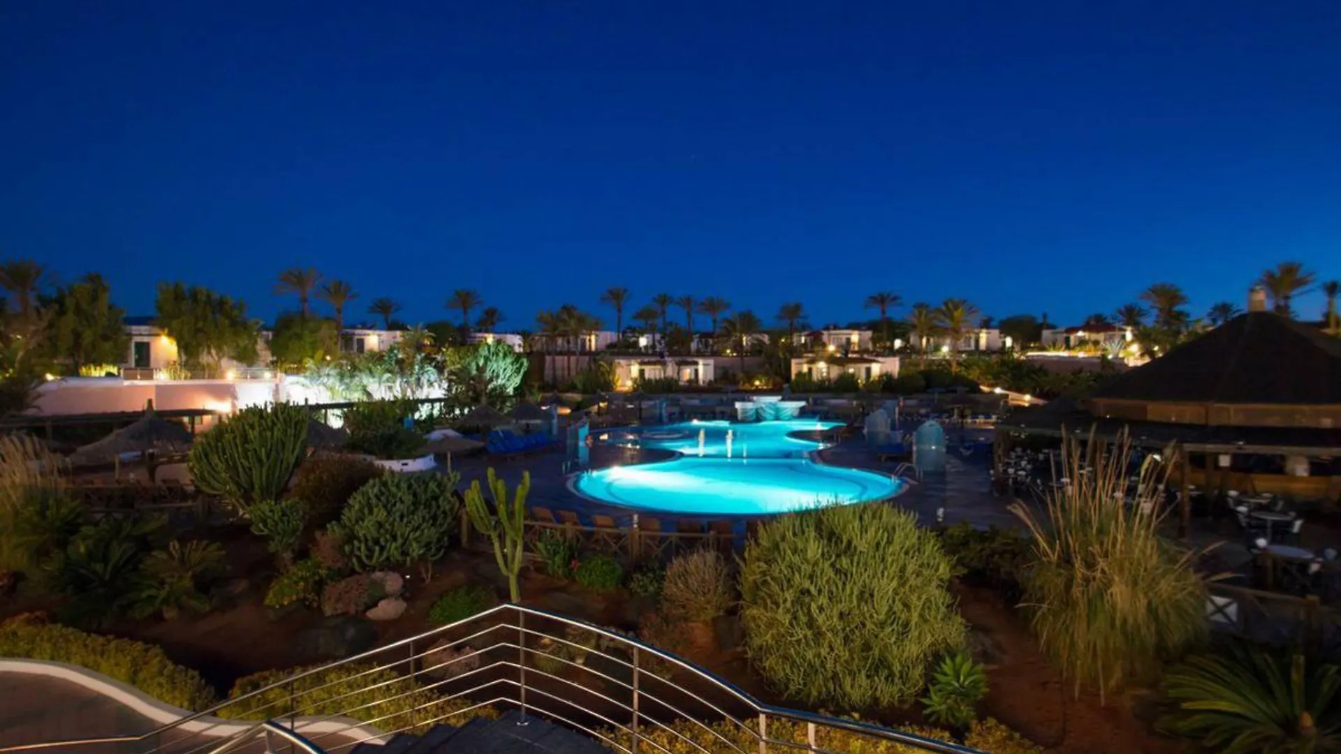 Hl Club Playa Blanca Hotel